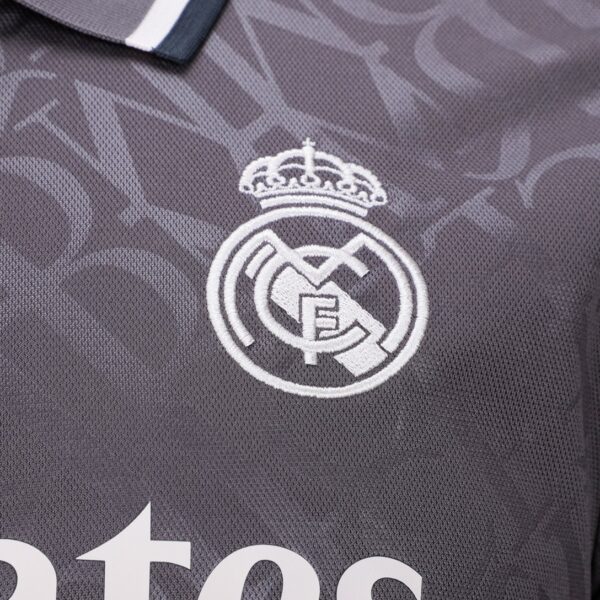 Camisa Real Madrid Third 24/25  Torcedor Adidas Masculina - Cinza - Image 5